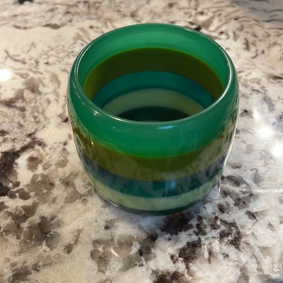 Vintage 1950’s Chunky Lucite Bracelet - Picture 4 of 8